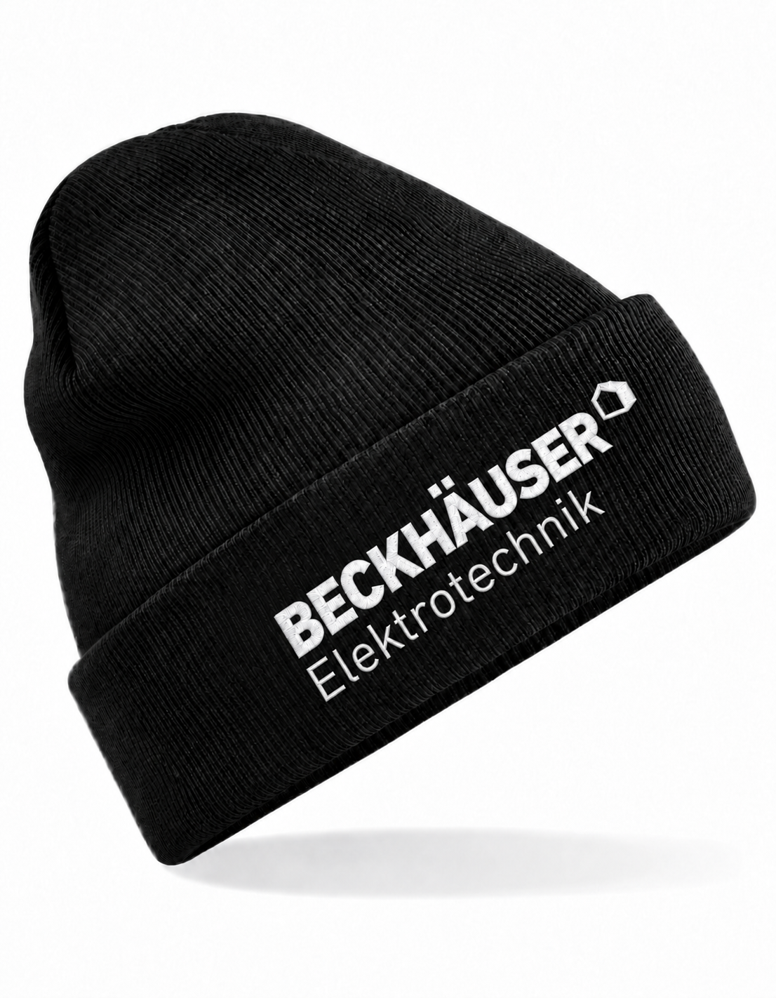 Beckhäuser Mütze Black – gedrehte weiße Logostickerei